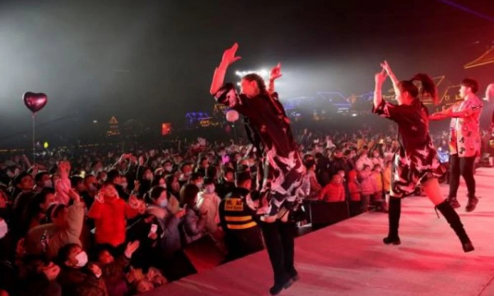 Κοροναϊός: Έλληνας κάτοικος στην Κίνα μιλά για τον… συνωστισμό στην Ουχάν